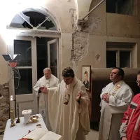   Propadajoča stavba je prišla do izraza ob nedavnem bogoslužju, ki so ga pripravili v istrskem društvu Helio diakon.