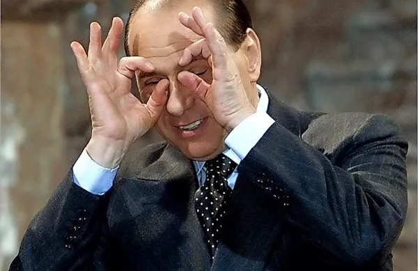 Nekdanji italijanski premier Silvio Berlusconi bo lahko družbeno koristno delo v domu za ostarele, ki ga mora opravljati za kazen zaradi utaje davkov, končal prej, kot je bilo predvideno.