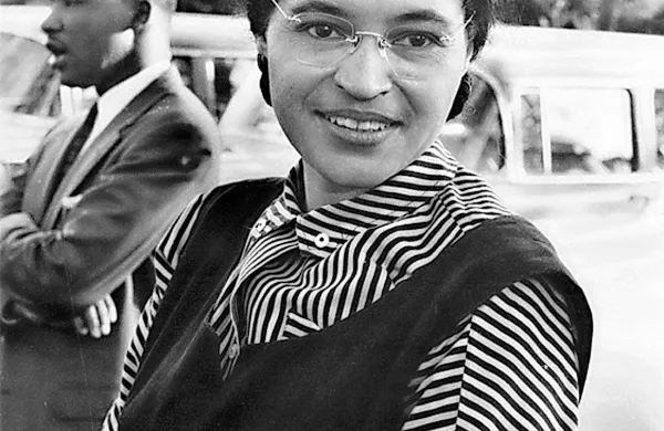 Šivilja Rosa Parks se je 1. decembra 1955 v mestu Montgomery v ameriški zvezni državi Alabama uprla zahtevi avtobusnega voznika, naj odstopi sedež belcu. Sledila sta priprtje in sojenje zaradi državljanske nepokorščine, a so jo kasneje proti plačilu
