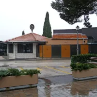 “Casino Belvedere do nadaljnjega ne obratuje,” piše na vratih igralnega  salona, ki   so  ga zaprli.