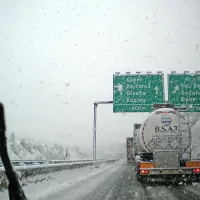 Včerajšnje prometne razmere na Sežanskem niso bile dobre.
