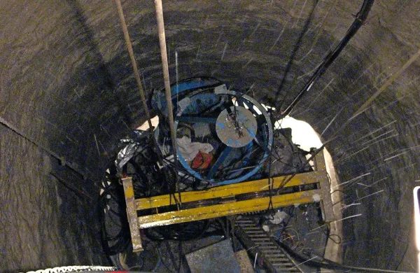 Huda nesreča na delovišču ČHE Avče se je zgodila v noči na 9. september 2008 in terjala dve življenji.
