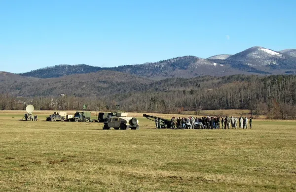 Med skupnim usposabljanjem slovenske in ameriške vojske so prejšnji teden brezpilotna letala preizkušali tudi na postojnskem letališču.