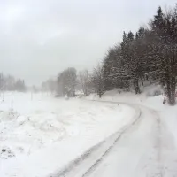 Hitra cesta Nanos-Vipava  zaprta v obe smeri za ves promet