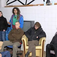Mladi so zasedli Inde