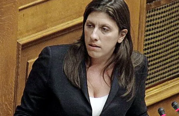 Novi grški parlament je danes s prepričljivo večino 38-letno odvetnico za človekove pravice Zoe Konstantopulu izvolil za svojo novo predsednico.