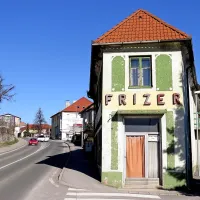 Britev mu nikoli ni zdrsnila