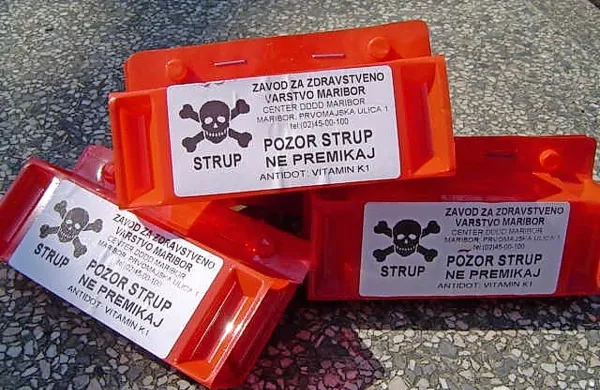 Za vsak preparat, ki je strupen, veljajo posebni predpisi in 
način uporabe.  