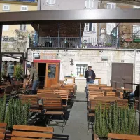 Cafinho je odstranil prevelik nadstrešek in z vsemi soglasji v rokah v nekaj dneh pričakuje občinsko dovoljenje za uporabo javne površine.