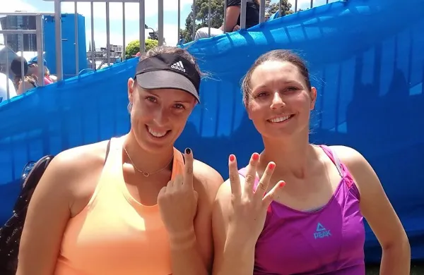 Andreja Klepač (levo) in Klaudija Jans Ignatik