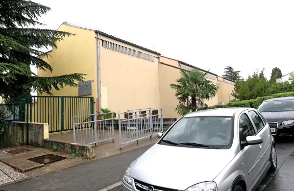 Zimsko počitniško varstvo za učence osnovnih šol Mestne občine Koper bo letos  organizirala OŠ Dušana Bordona Semedela - Koper.