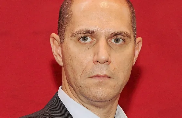 Jože P. Damijan: Če ne prej, bo vlada  čez leto dni ugotovila, da zainteresiranega tujega partnerja ni in bodo končno šli v javno financiranje, kot je to običajno v svetu za gradnjo železniške infrastrukture.