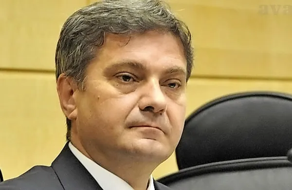 Denis Zvizdić