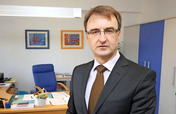 Evgen Kete pravi, da so bili v času njegovega vodenja družbe tretji na svetu v svojem prodajnem segmentu, po dveh letih novega vodstva pa je TT Okroglica pristala na slabi banki.