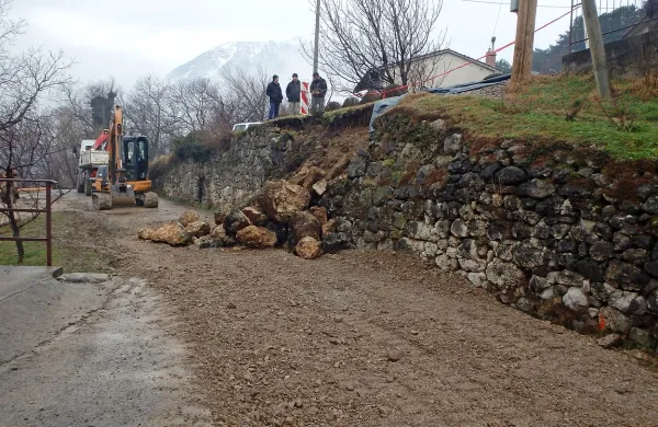 Občina bo sanirala podporni zid