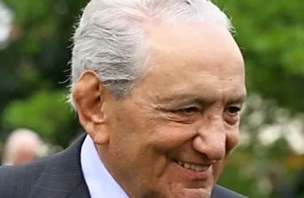 Po daljši bolezni je umrl italijanski tovarnar Michele Ferrero. 