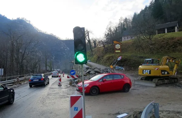 Ob odsekih keltike, ki jih  s kohezijskim denarjem obnavljajo na Tolminskem in Cerkljanskem, je denarja le še za kolesarsko povezavo Plav in Solkana.