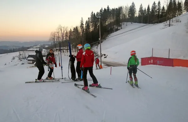 Na odličnem smučišču na Javorniku predvsem trenirajo. 
