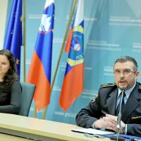Neža Miklič in Alojz Sladič sta opozorila na razširjenost družinskega nasilja.