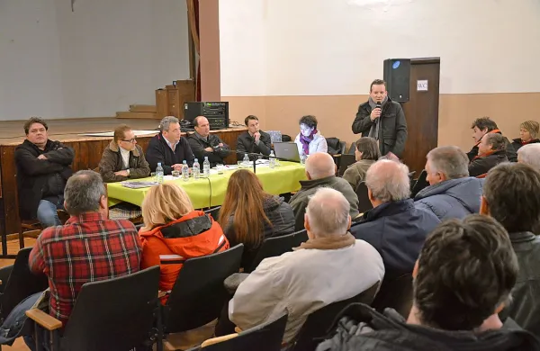 Le dan za tem, ko so se prebivalci pogovarjali, da bo območje najela občina in strelišče odstranila, je najemnik za naš časnik zatrdil, da namerava strelišče kupiti. 