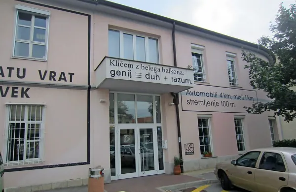 V Kosovelovi knjižnici prenavljajo program prireditev, k sodelovanju bi radi pritegnili več mladih.
 
