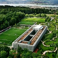 Fifino središče v Zürichu