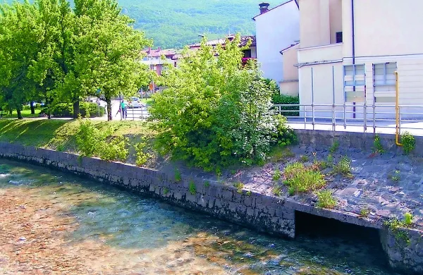 Pri &scaron;turskem mostu po novem zavijanje samo  desno