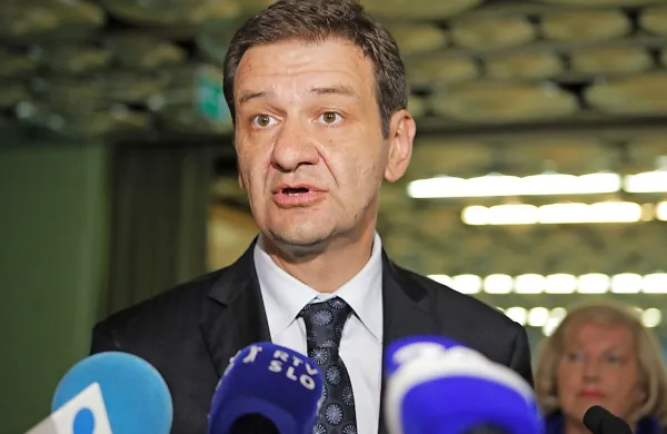 Simon Vrhunec