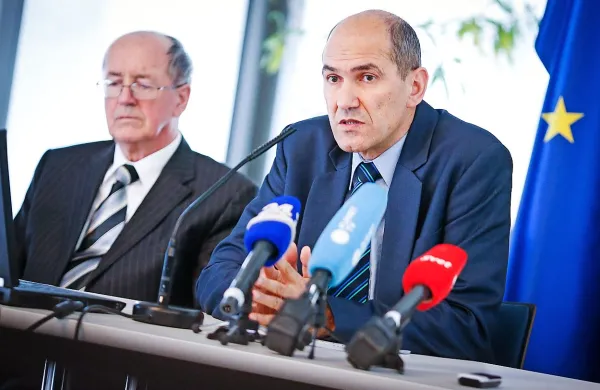  Janez Janša pričakuje, da bo nekdanji predsednik KPK Goran Klemenčič odstopil s sedanjega položaja pravosodnega ministra.