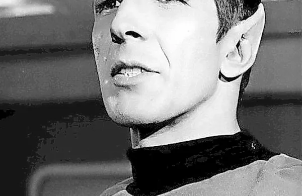  Leonard Nimoy kot Spock