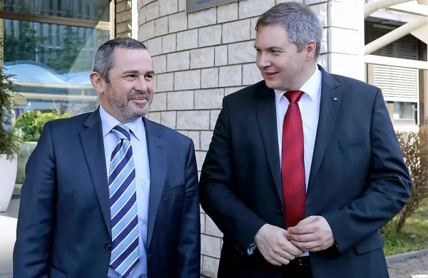 Minister Dejan Židan s članom uprave Andražem Novakom 