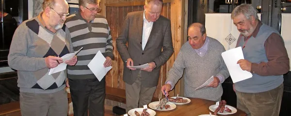 Strokovno ocenjevanje je vodil dr. Stanislav Renčelj (drugi z desne), v komisiji pa so bili še Zorko Vergan, Miran Žerjal, Igor Sepič in Matjaž Dobnik.   