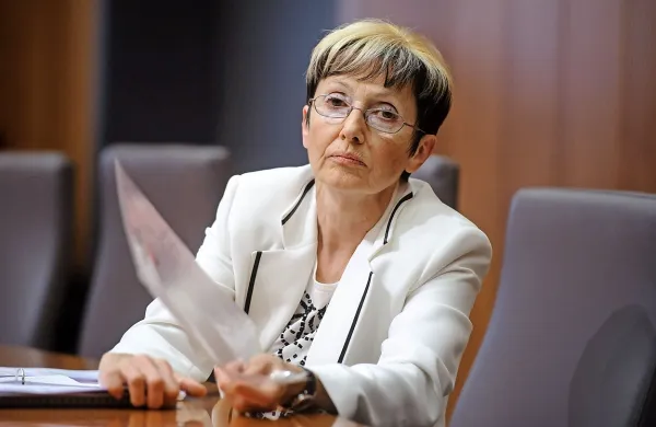 Ministrica za zdravje Milojka Kolar Celarc