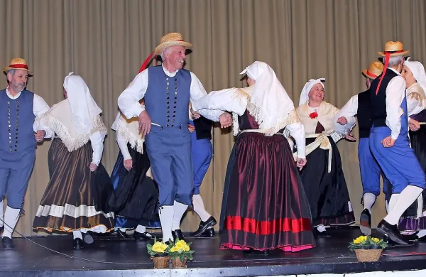 Na prireditvi so zaplesali člani in članice Folklorne skupine Oljka.
