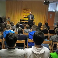 Mladi parlamentarci so danes zasedali v Ajdov&scaron;čini