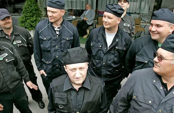 Uporabniki naj bi po novem lahko sami izbrali dimnikarje, ti ne bi bili več omejeni na območja, dimnikarske storitve pa bi lahko izvajali vsi, ki bi izpolnjevali pogoje.
