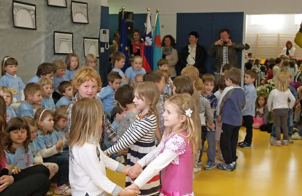  Aprila se začenja vpis. Otroci, ki se bodo prej vključili v program, bodo imeli prednost. 