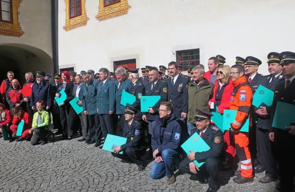 70 dobitnikov priznanj - enot in posameznikov CZ iz goriške regije. 