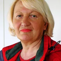 Metka Šibav: “Naravno okolje je v Stari Gori tako za hospitalizirane otroke kot za odrasle paciente na rehabilitaciji neprimerno bolj ustrezno.” 