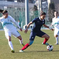 Z Američankami tesno, s Francozinjami previsoko