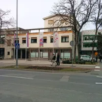 ... ter Srednji ekonomski in trgovski šoli  Nova Gorica.