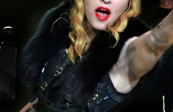 Vstopnice za koncert  Madonne, ki bo 9. decembra v Parizu, so bile razprodane v petih minutah.