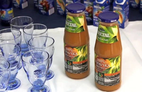 Fructal je danes začel ekološki projekt recikliranja embalaže.