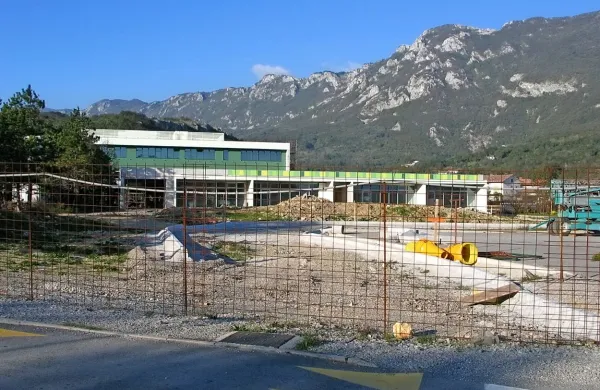 O&Scaron; Danila Lokarja v Ajdov&scaron;čini naj bi le dokončali