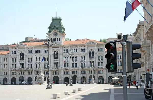 Reforma italijanske lokalne samouprave bi po predvidevanjih največ moči prinesla županu Trsta. To mesto ima namreč v predvideni medobčinski zvezi, ki naj bi zaživela, največ prebivalcev. 