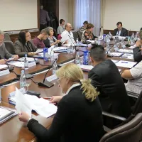 Tudi sežanski svetniki so letos znižali vsoto za politične stranke in neodvisne liste, a je ta še vedno višja od denarja, namenjenega za delovanje vseh kulturnih društev v občini.