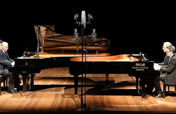 Sijavuš in Aleksander Gadžijev, Massimo Gon in Giuseppe Guarrera na koncertu Štirje pianisti za dva klavirja.  