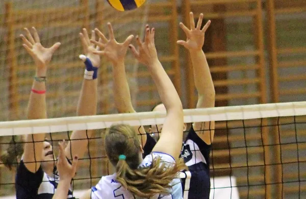 Odbojkarice Go Volley izgubile v Mariboru