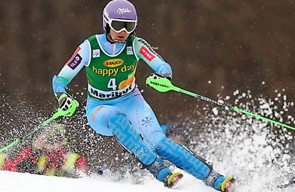 Tina Maze je druga po prvi vožnji veleslaloma na finalu svetovnega pokala alpskih smučark v francoskem Meribelu.