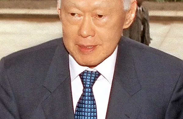  Lee Kuan Yew
